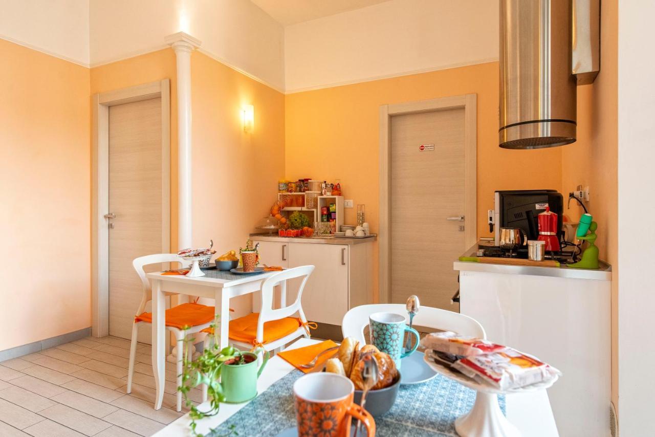 ローマ メルラｰナ スイート 2 Bed & Breakfast エクステリア 写真